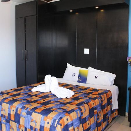 Motel Las Fuentes Mexicali Bagian luar foto